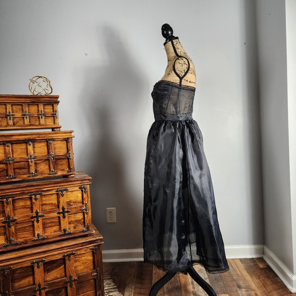 Revolve NBD Boned "Imagine" Dress - Picture 4 of 16